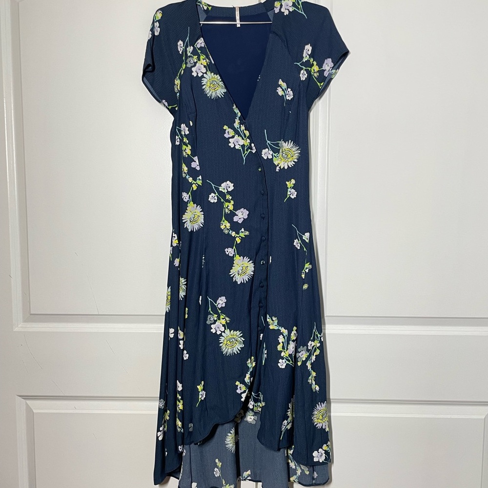 Free People "Lost in You" High-Low
Maxi Dress size S - Picture 5 of 10
